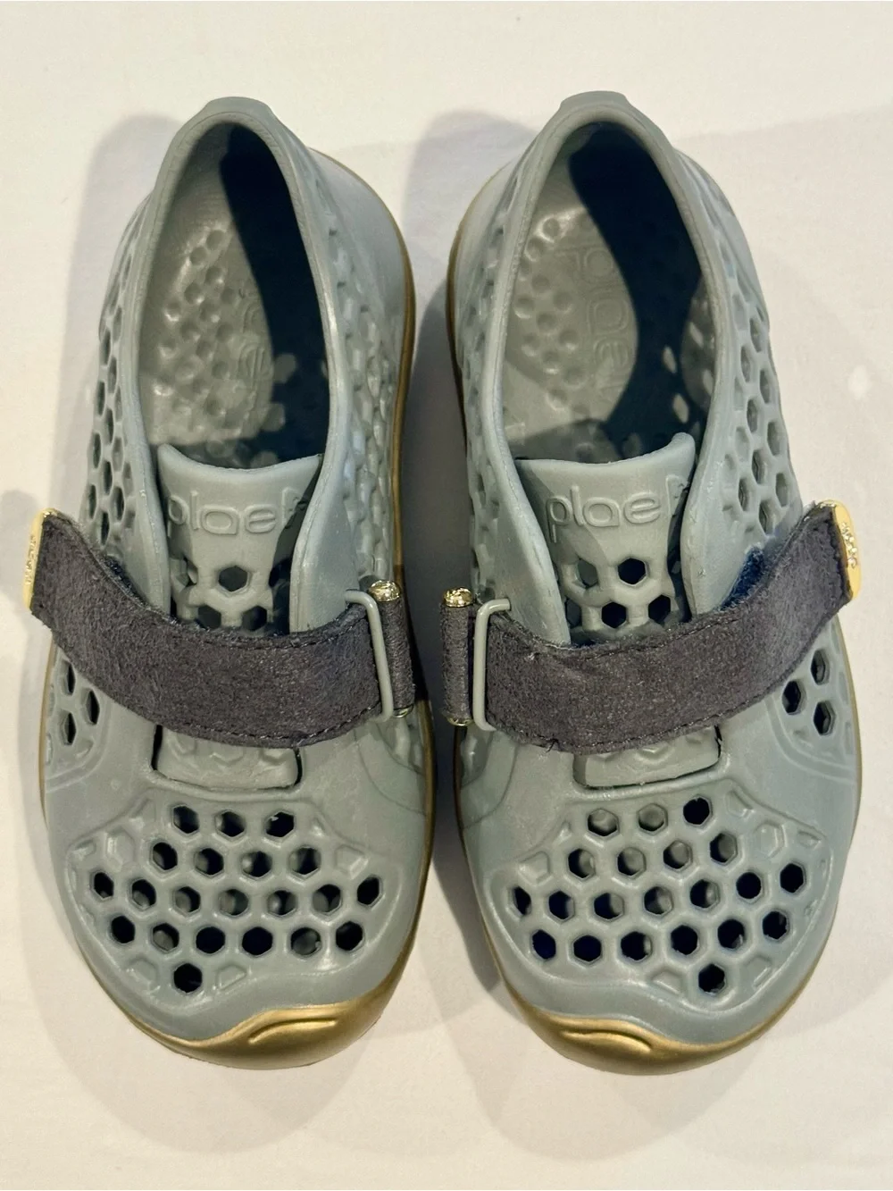 Plae Shoes Mimo Boys 9 Girls Water Slate Hook and Loop EVA Summer Beach Pool